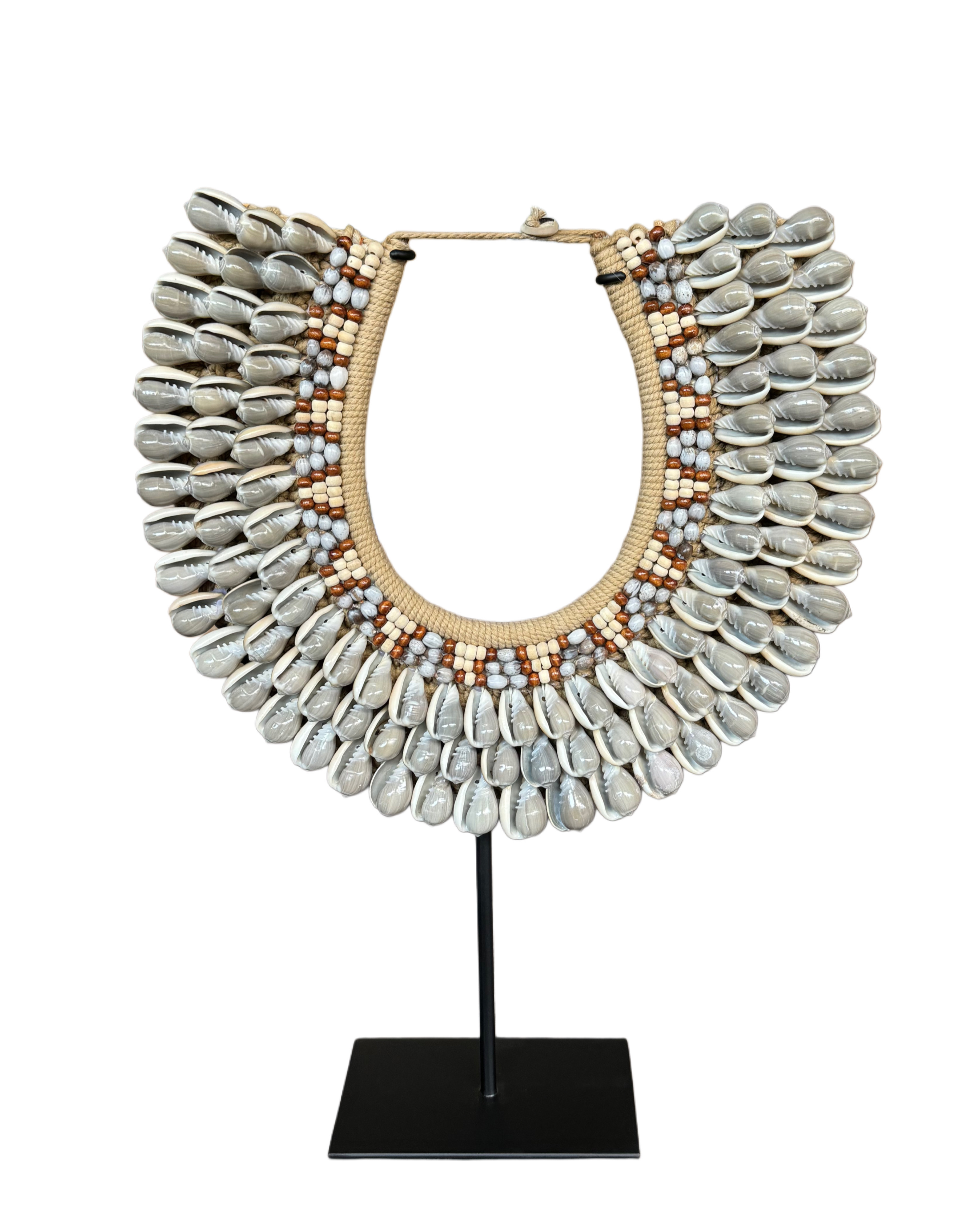 Boridi shell necklace